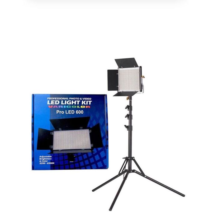 Pro LED 600 Light Kit + Tripod Stand + Batteries